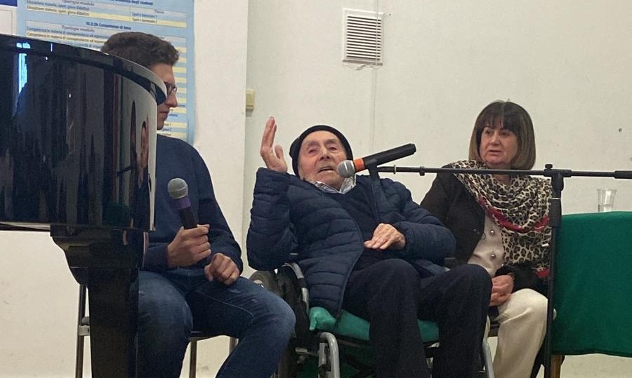 Nicola Fusiello, un superstite della Seconda Guerra mondiale, ospite al Nuzzi